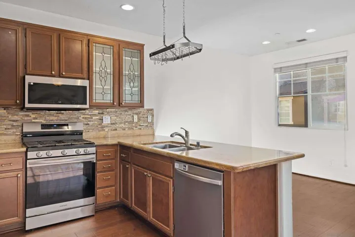 10187 Little Leaf, Santee, California 92071