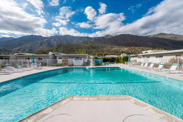 S Sierra Madre_Exterior-10 2
