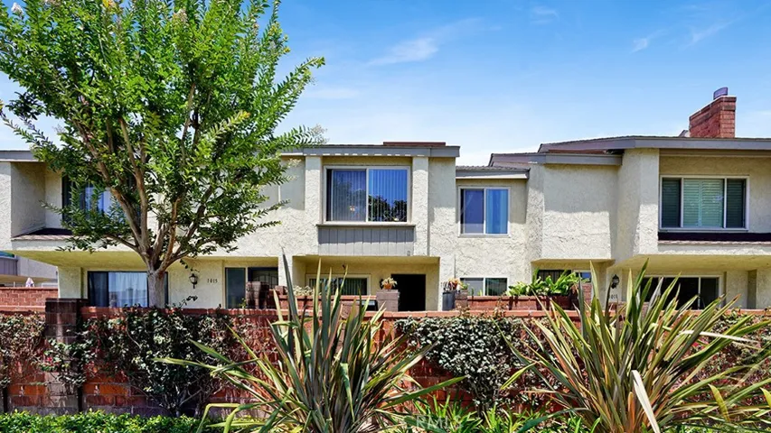 1013 W Orangewood, Anaheim, California 92802