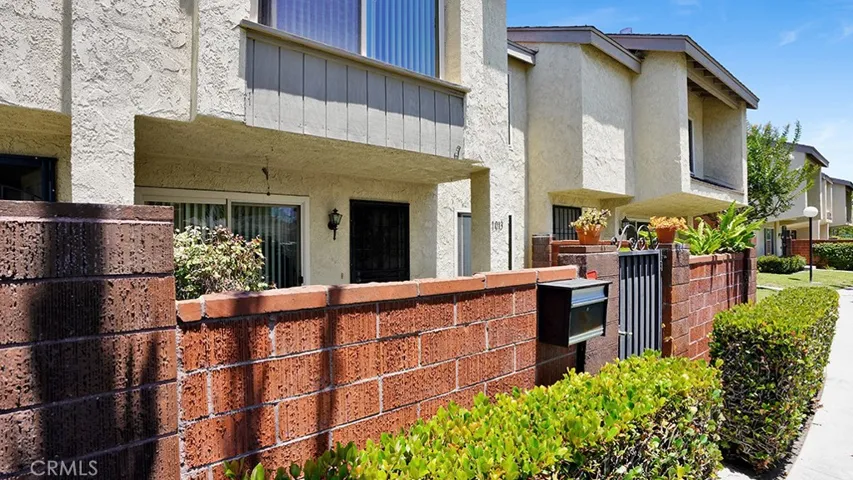 1013 W Orangewood, Anaheim, California 92802