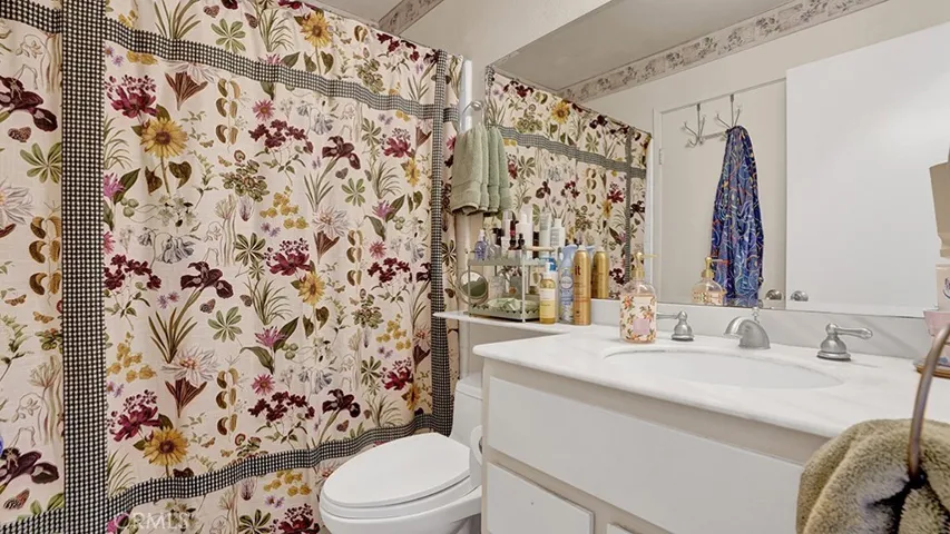 1013 W Orangewood, Anaheim, California 92802