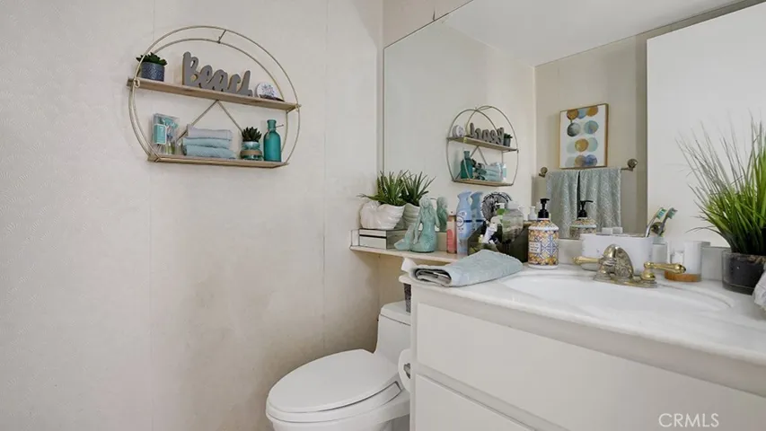 1013 W Orangewood, Anaheim, California 92802