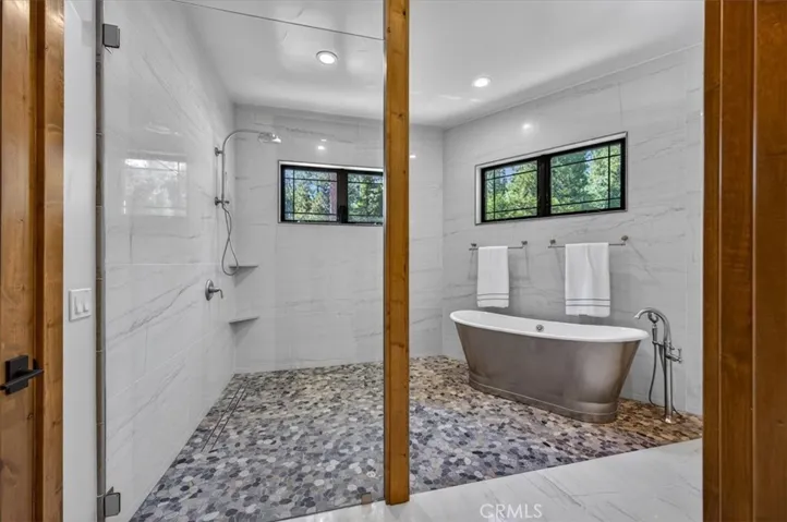 53819 Road 432, Bass Lake, California 93604