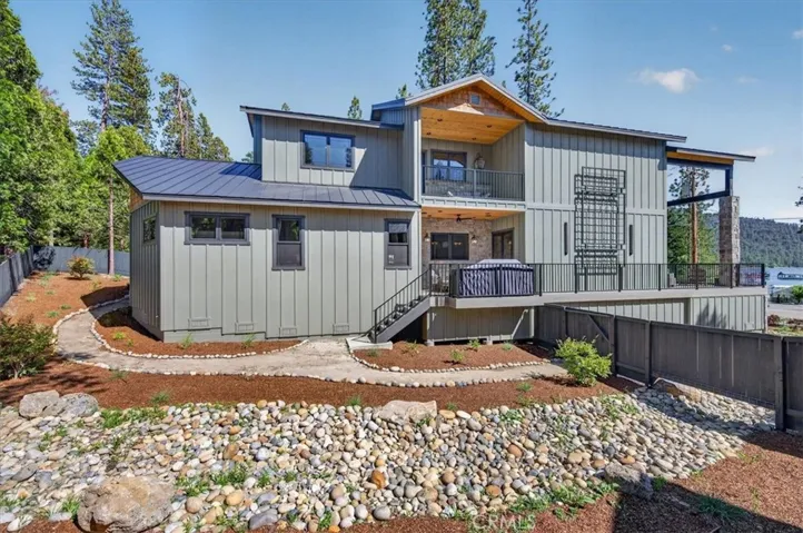 53819 Road 432, Bass Lake, California 93604
