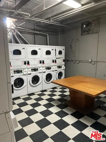 5217 Hollywood Boulevard 301, Los Angeles, California 90027