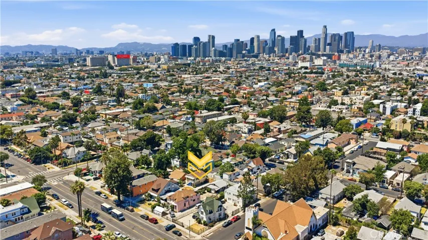 927 E 28th St, Los Angeles, California 90011