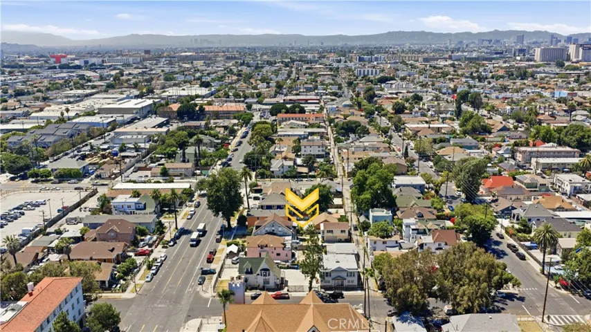 927 E 28th St, Los Angeles, California 90011