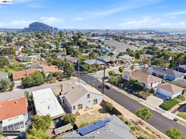 5901 Burlingame Ave, Richmond, California 94804