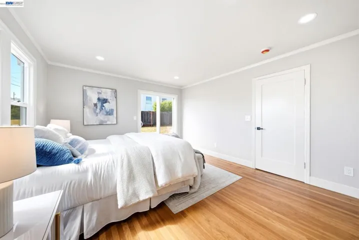 5901 Burlingame Ave, Richmond, California 94804