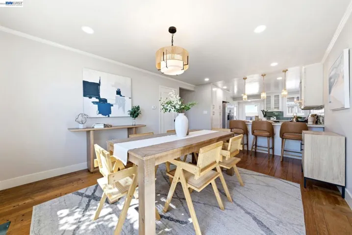 5901 Burlingame Ave, Richmond, California 94804
