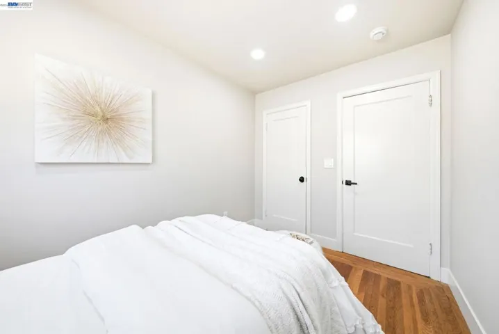 5901 Burlingame Ave, Richmond, California 94804