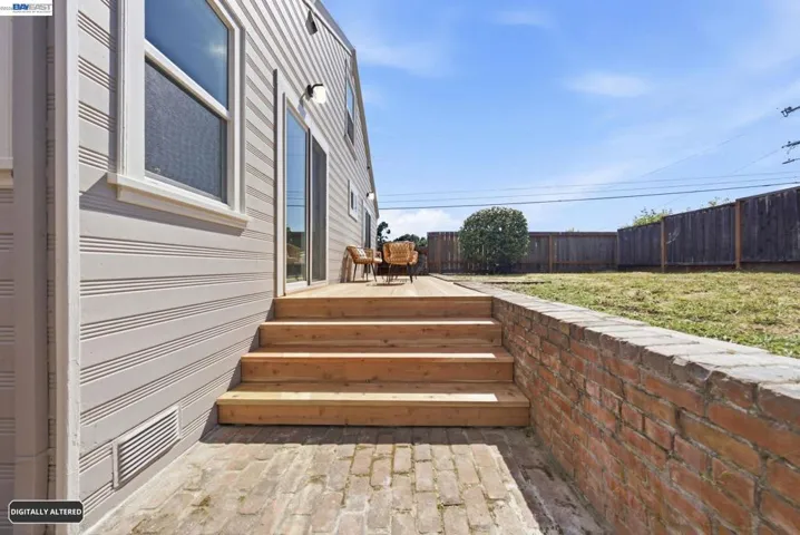 5901 Burlingame Ave, Richmond, California 94804