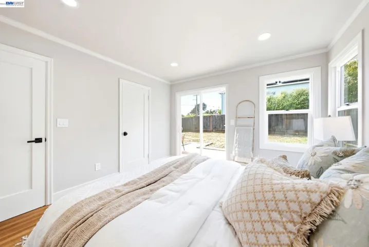 5901 Burlingame Ave, Richmond, California 94804