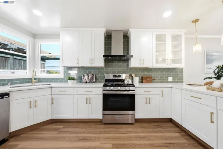 5901 Burlingame Ave, Richmond, California 94804