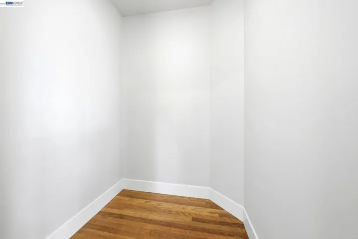 5901 Burlingame Ave, Richmond, California 94804