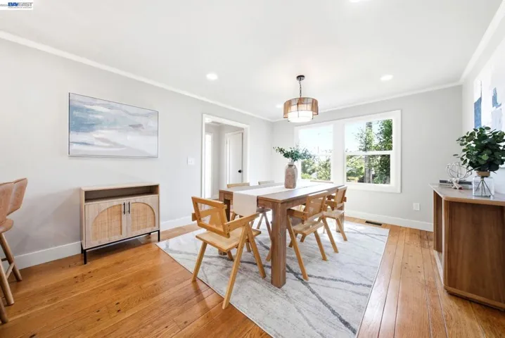 5901 Burlingame Ave, Richmond, California 94804