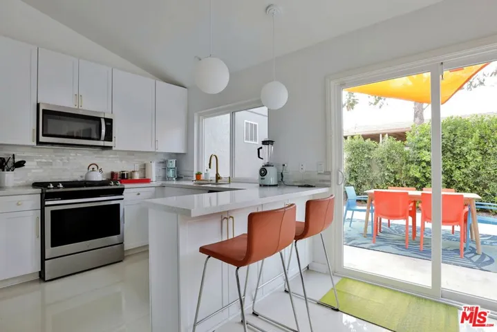 900 S Nueva Vista Drive, Palm Springs, California 92264