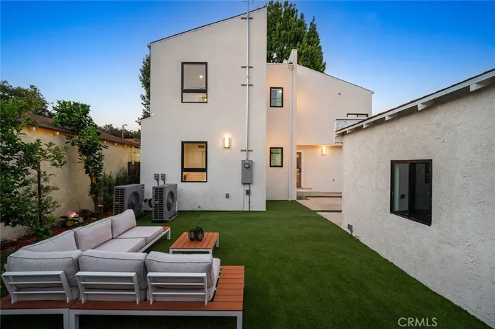 2843 Stoner, Los Angeles, California 90064