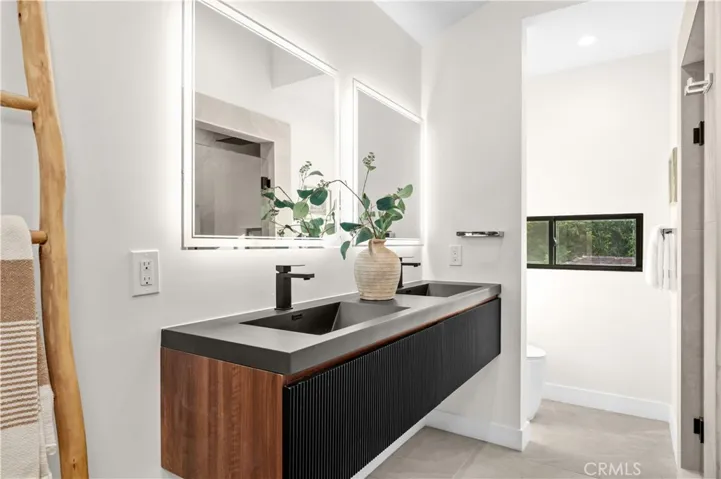 2843 Stoner, Los Angeles, California 90064