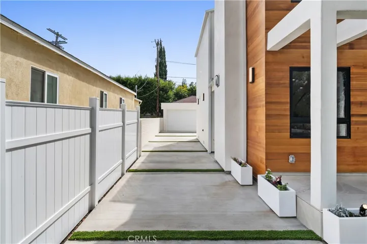 2843 Stoner, Los Angeles, California 90064
