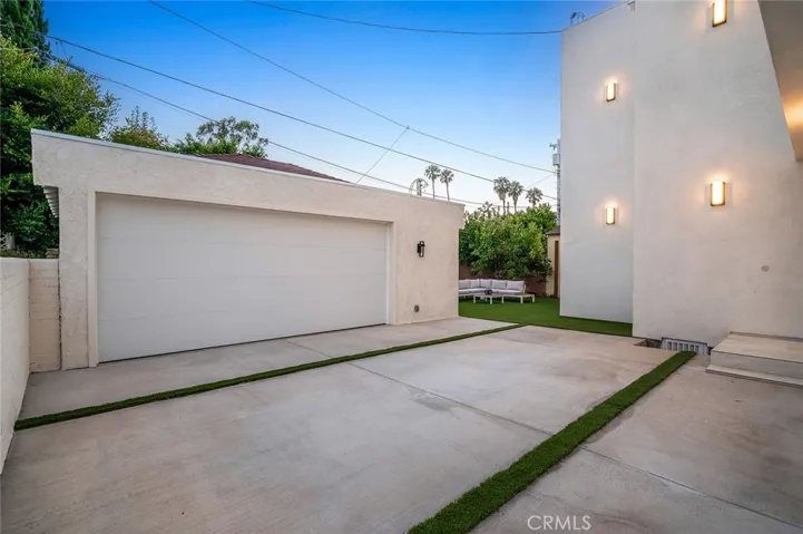 2843 Stoner, Los Angeles, California 90064