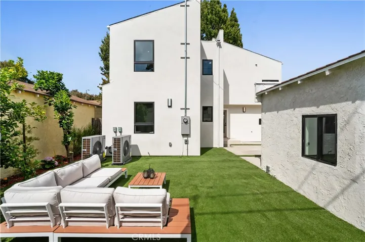 2843 Stoner, Los Angeles, California 90064