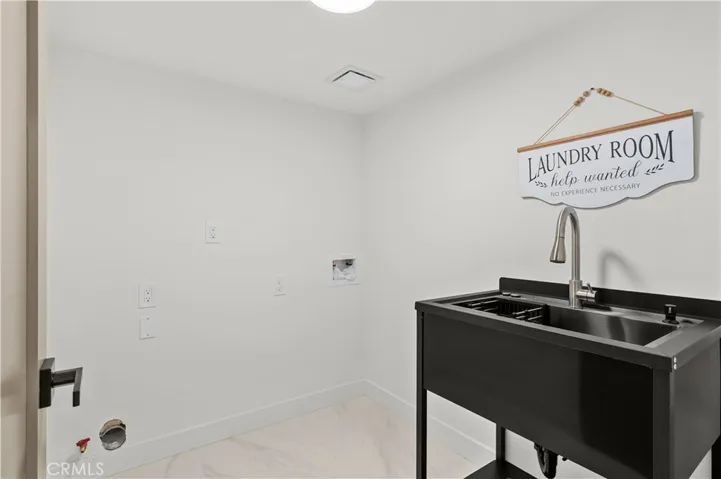 2843 Stoner, Los Angeles, California 90064