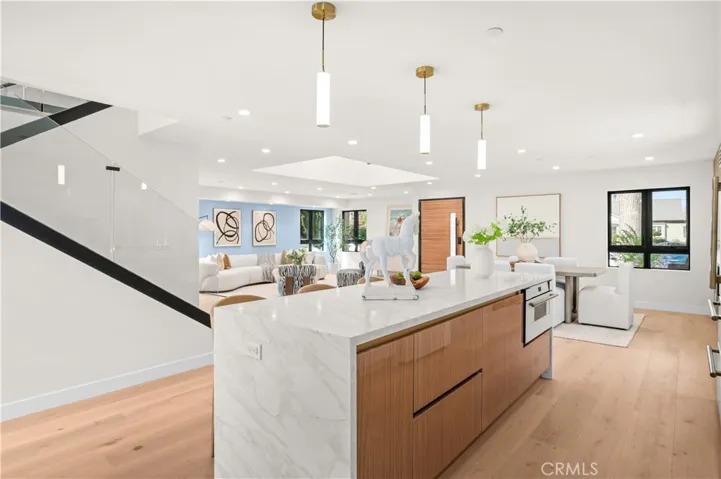 2843 Stoner, Los Angeles, California 90064