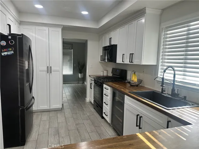 1369 Reservoir, San Bernardino, California 92407