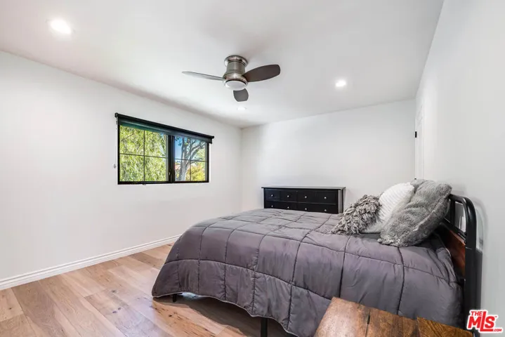 4239 W Mcfarlane Avenue, Burbank, California 91505