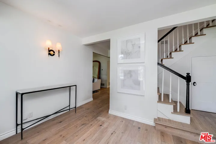 4239 W Mcfarlane Avenue, Burbank, California 91505