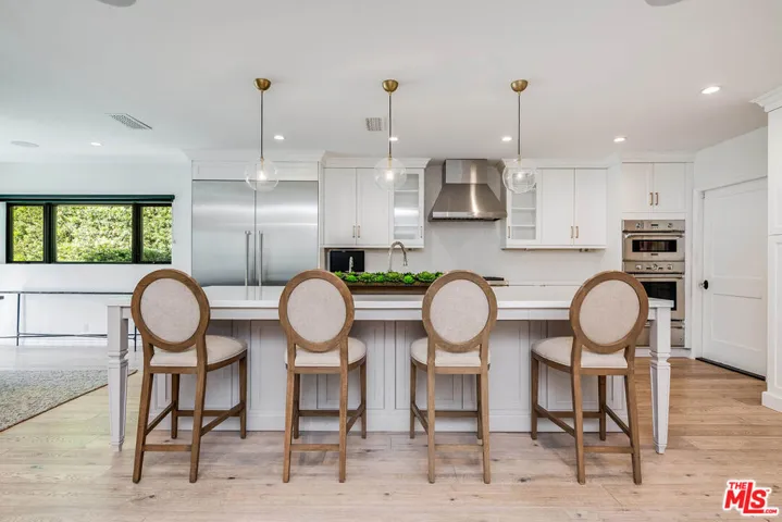 4239 W Mcfarlane Avenue, Burbank, California 91505