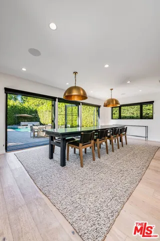4239 W Mcfarlane Avenue, Burbank, California 91505
