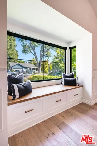 4239 W Mcfarlane Avenue, Burbank, California 91505