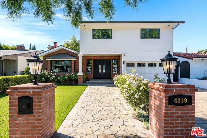4239 W Mcfarlane Avenue, Burbank, California 91505