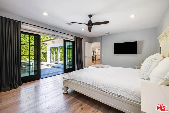 4239 W Mcfarlane Avenue, Burbank, California 91505