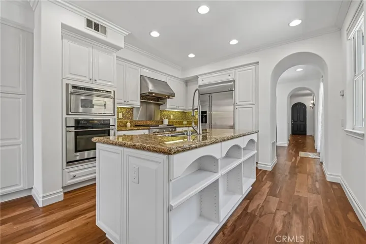 6 Ingleside, Irvine, California 92620