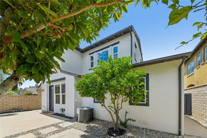 6 Ingleside, Irvine, California 92620