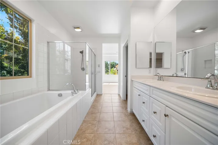 206 Bright Poppy, Irvine, California 92618