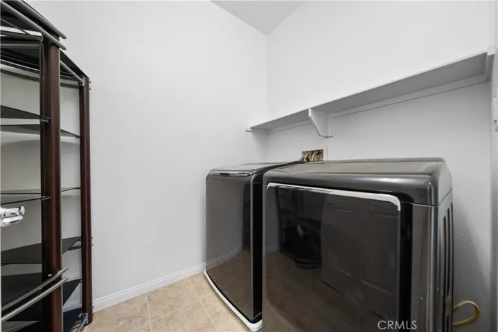 206 Bright Poppy, Irvine, California 92618