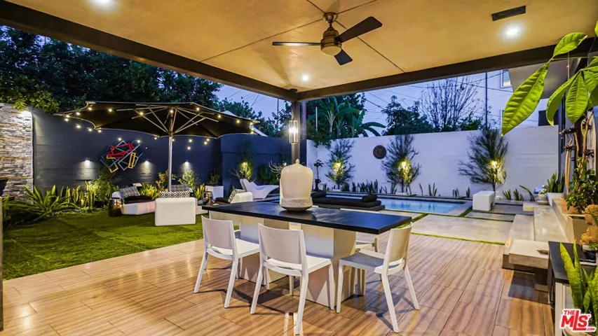 2012 S Curson Avenue, Los Angeles, California 90016