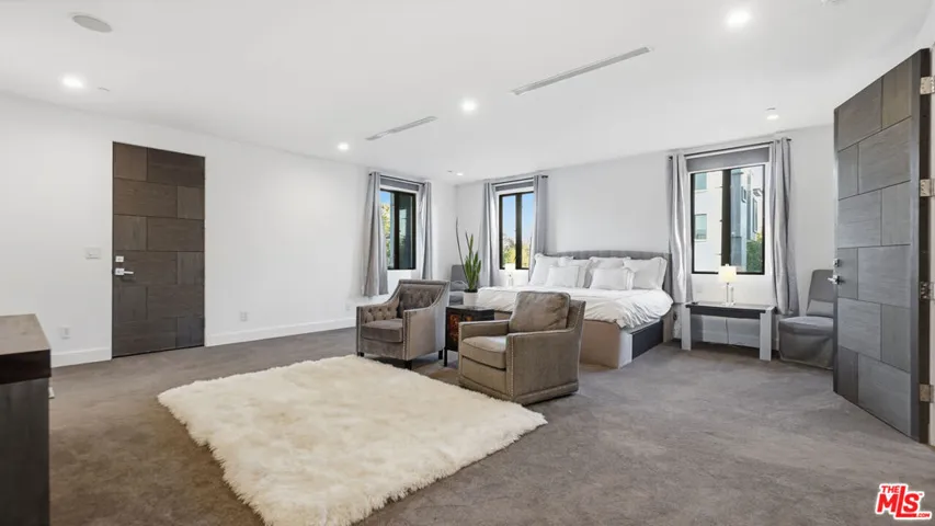 2012 S Curson Avenue, Los Angeles, California 90016