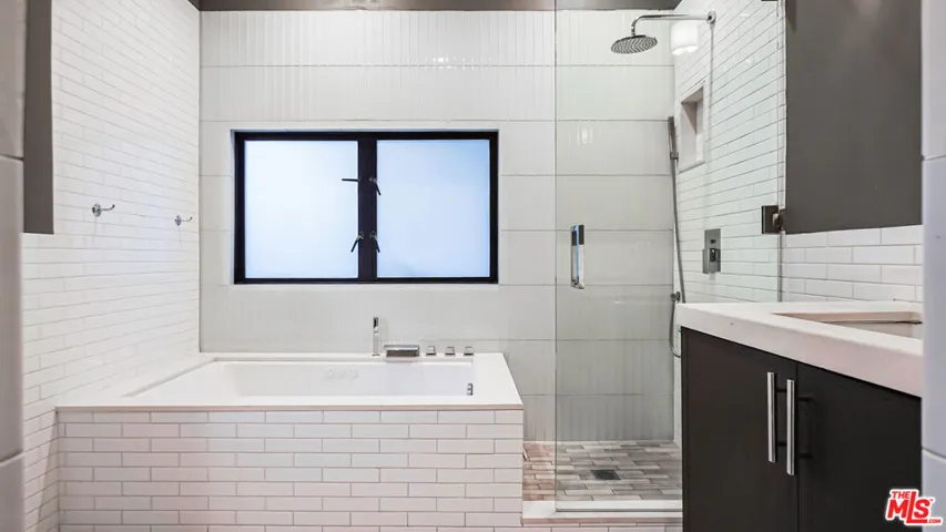 2012 S Curson Avenue, Los Angeles, California 90016