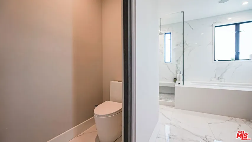 2012 S Curson Avenue, Los Angeles, California 90016