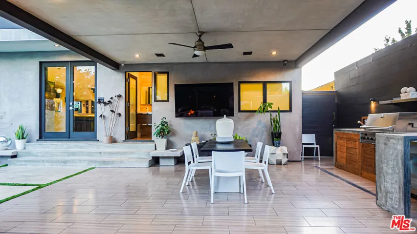 2012 S Curson Avenue, Los Angeles, California 90016