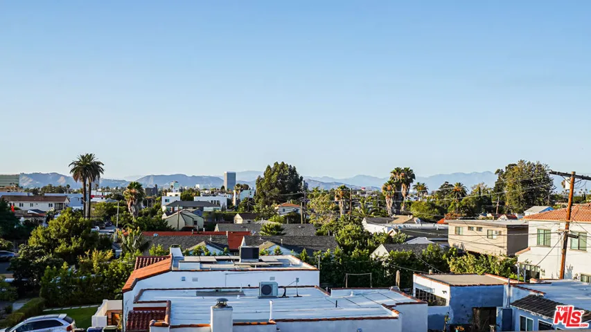 2012 S Curson Avenue, Los Angeles, California 90016