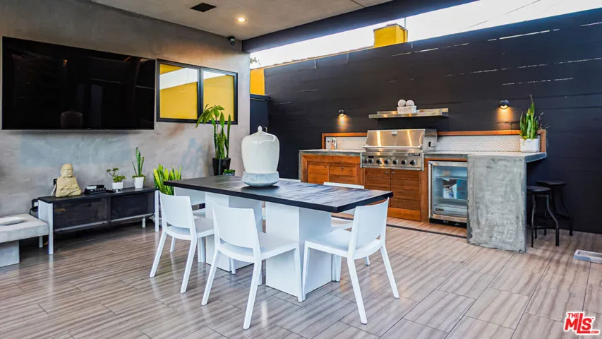 2012 S Curson Avenue, Los Angeles, California 90016