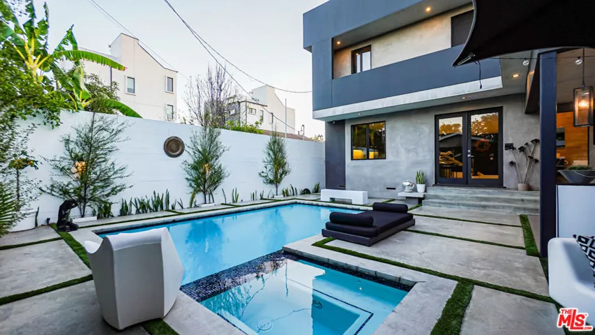 2012 S Curson Avenue, Los Angeles, California 90016