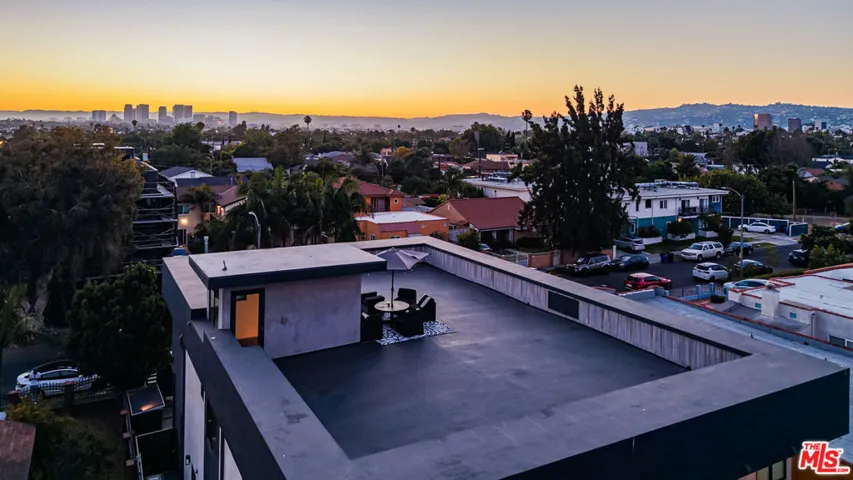 2012 S Curson Avenue, Los Angeles, California 90016