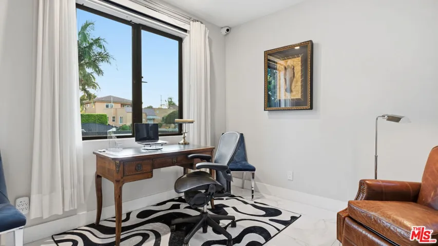 2012 S Curson Avenue, Los Angeles, California 90016